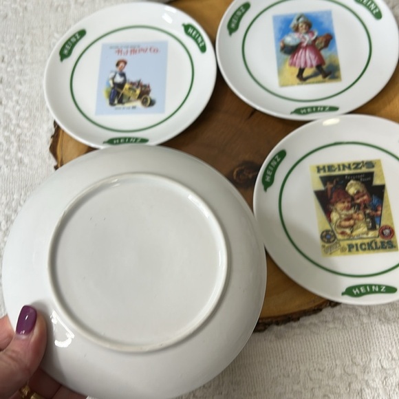 Set of four Limited Edition Heinz Collector Plates Green White various designs - Picture 3 of 7